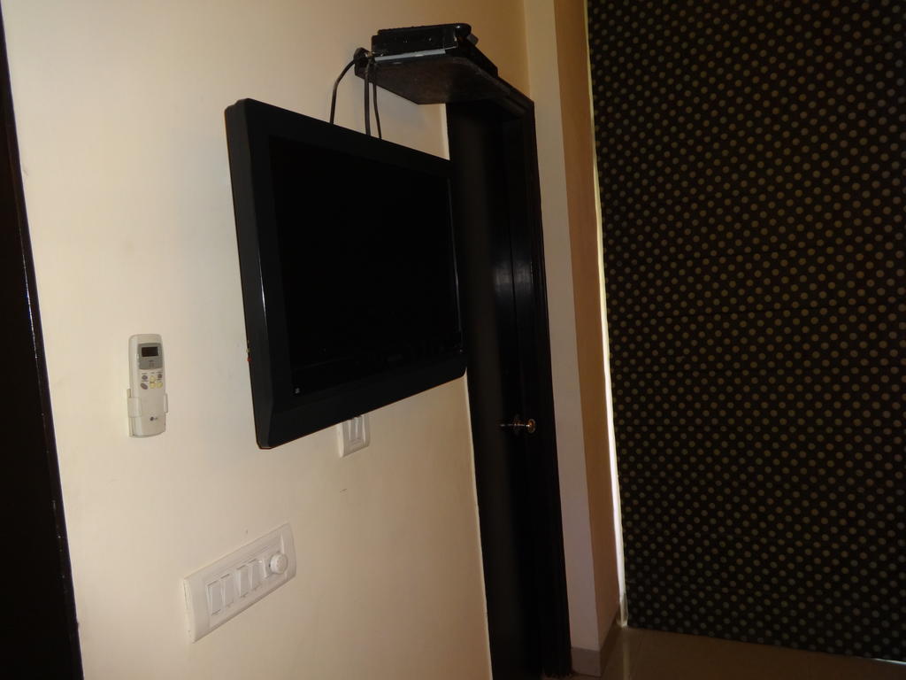 Hotel Gautam Residency Nueva Delhi Habitación foto